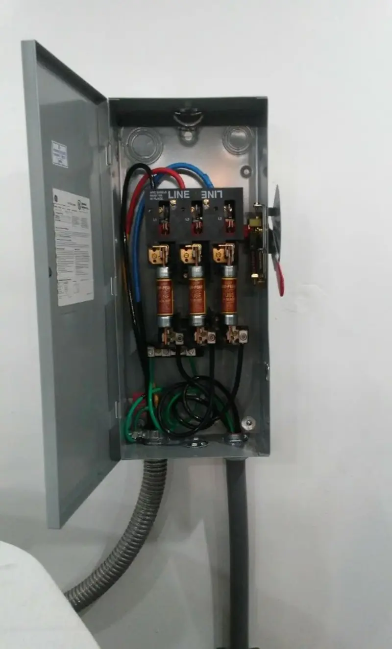 Three-phase disconnect switch installed for Electrical Wiring & Rewiring in New Kensington